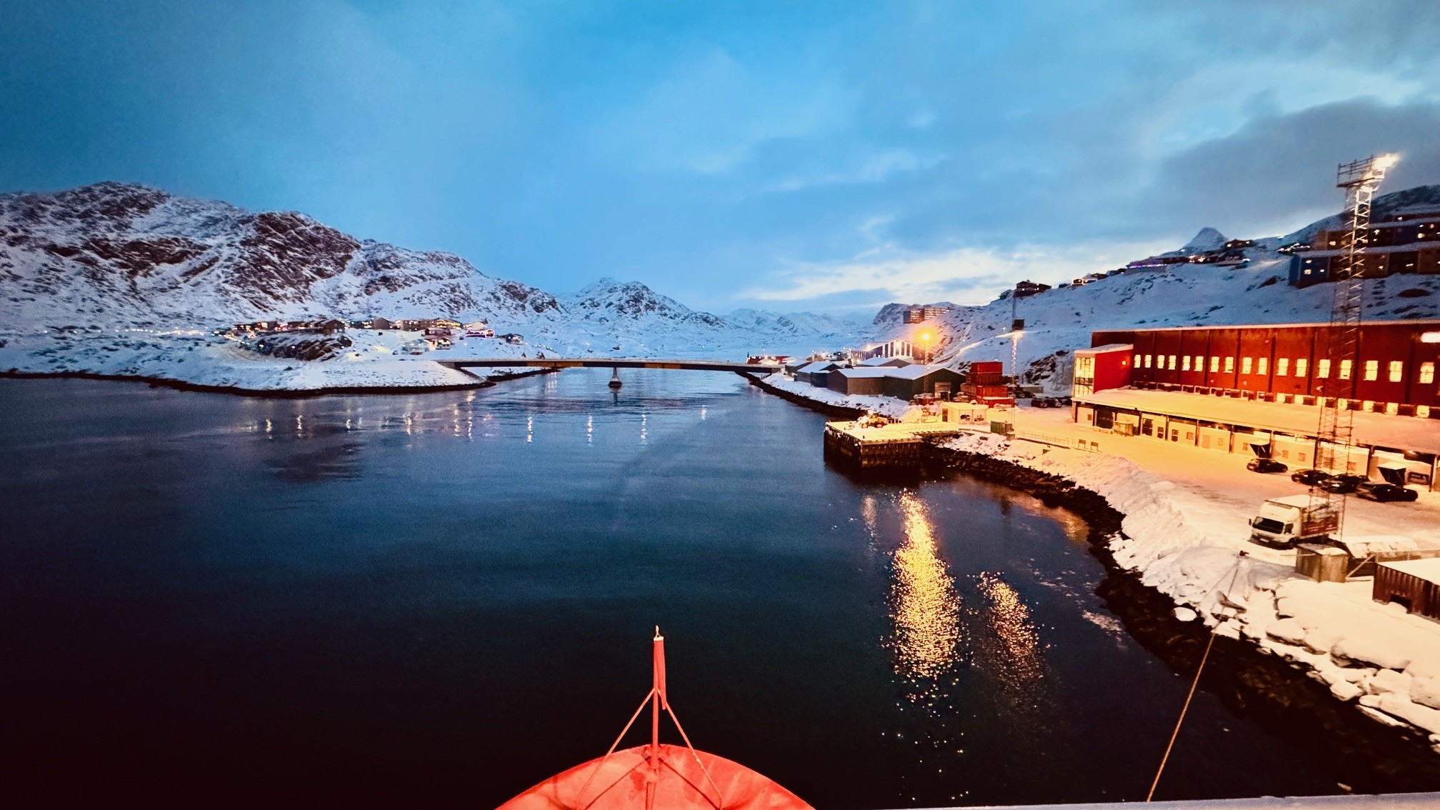 indsejling til Kangerlussuaq fjorden.jpg